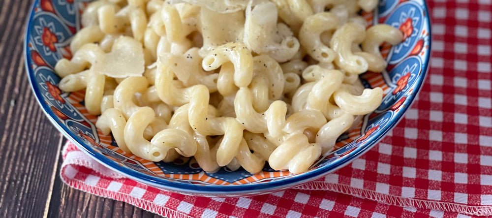 Pasta con crema al formaggio