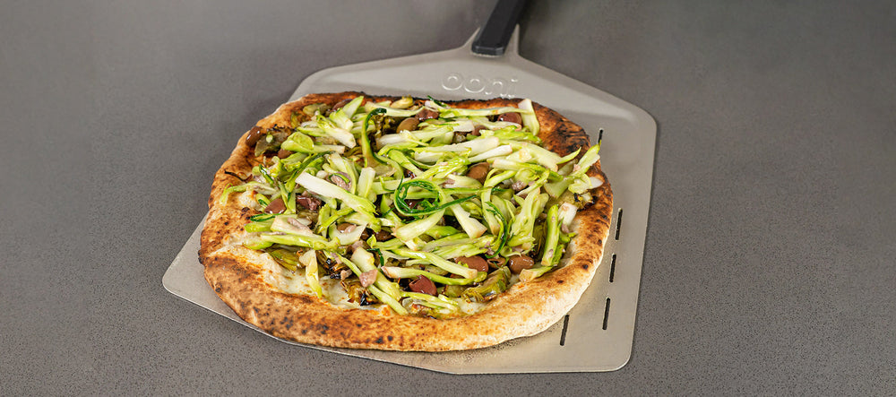 Pizza integrale con puntarelle e carciofi