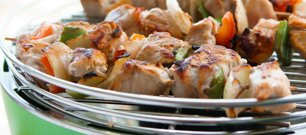Spiedini di pollo, peperoni e cipolla