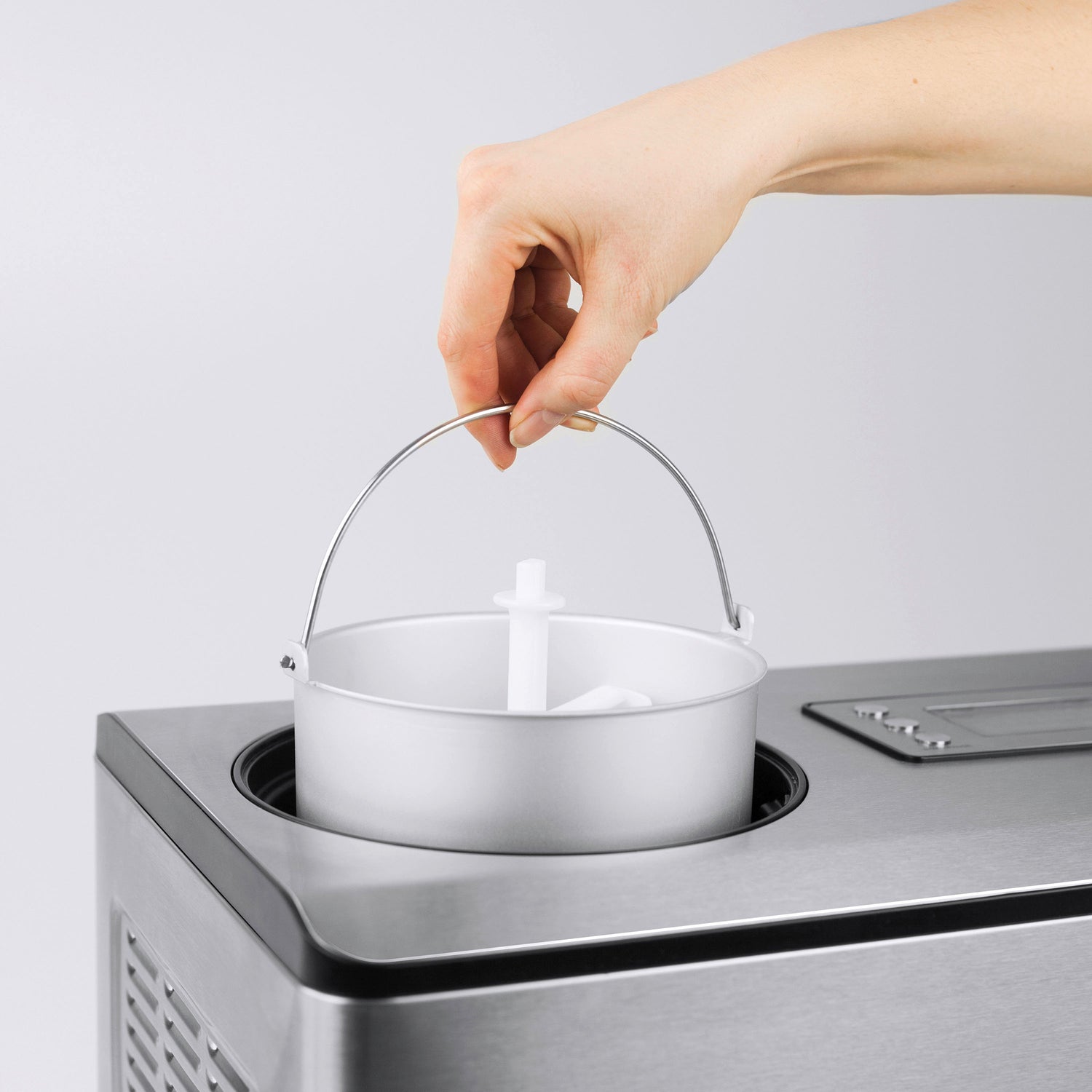 Gelatiera IceCreamer caso design CSO 03298 Kunzi Shop 5