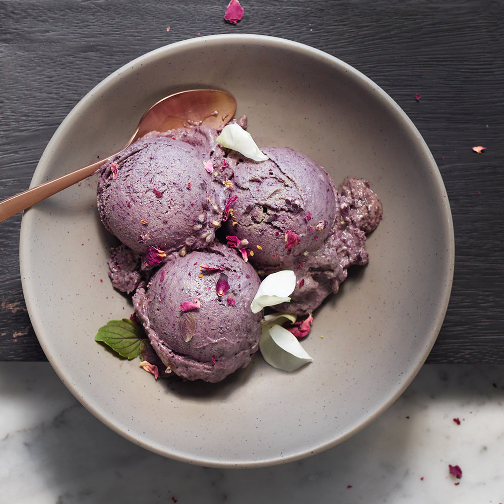 Gelato ai mirtilli e avocado
