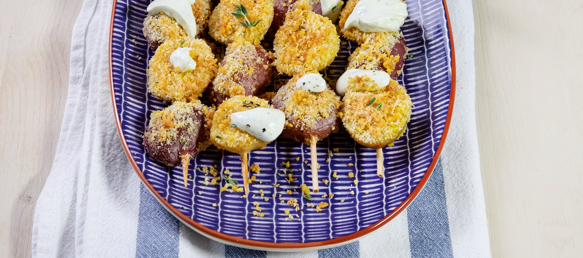 Spiedini di patate con salsa ranch