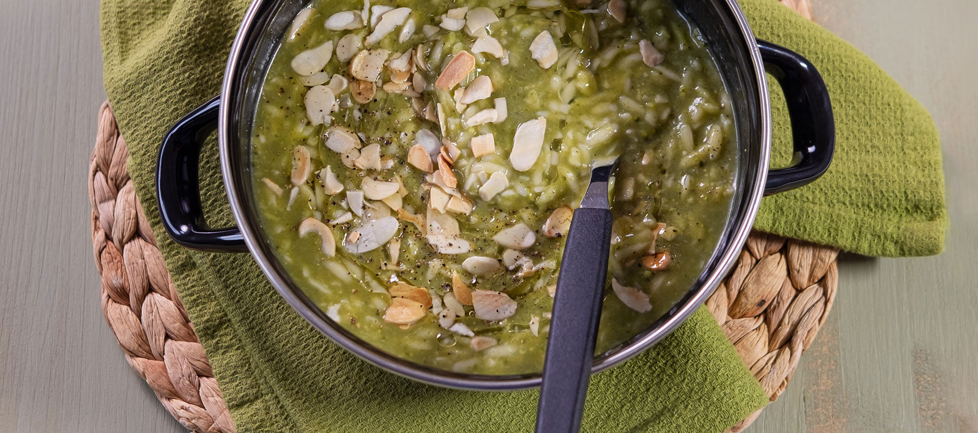 Risoni con vellutata di verdure verdi