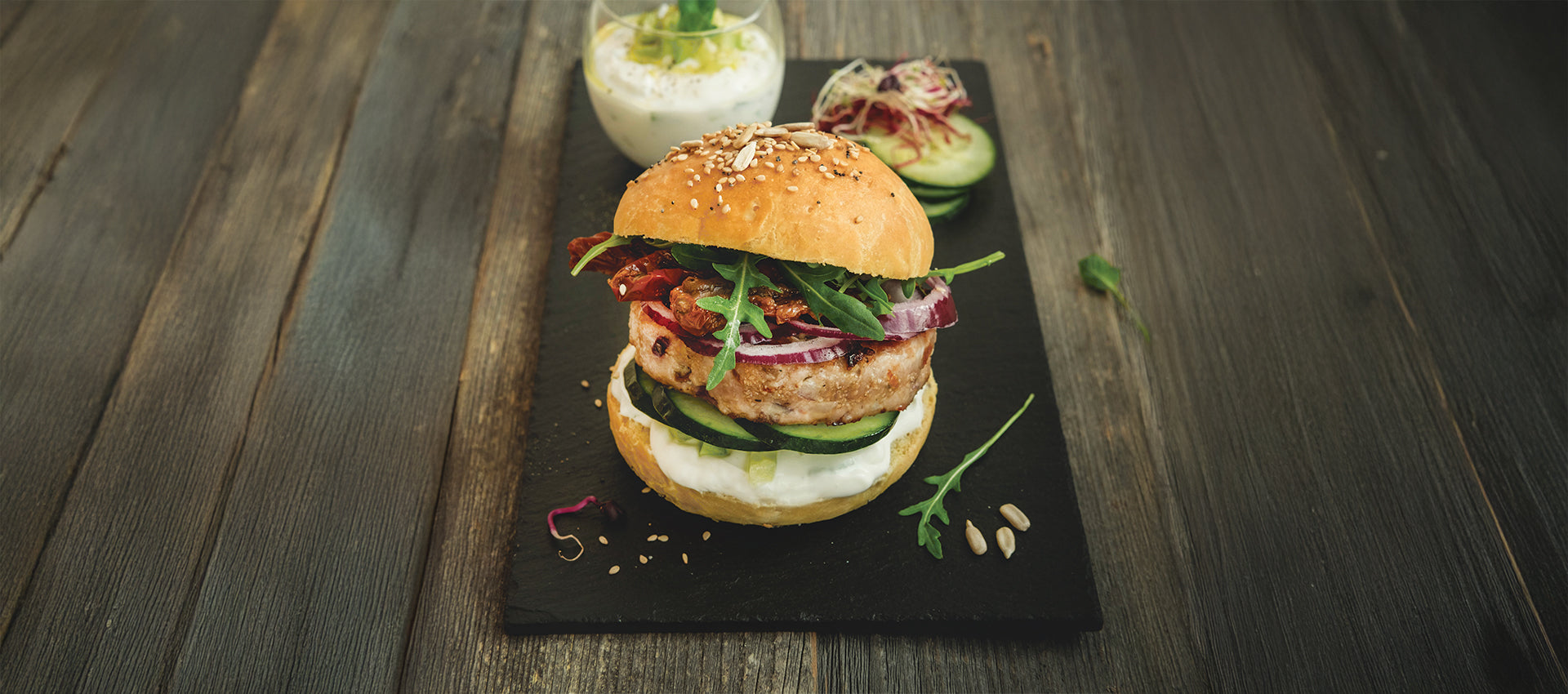 Tuna Burger con tzatziki