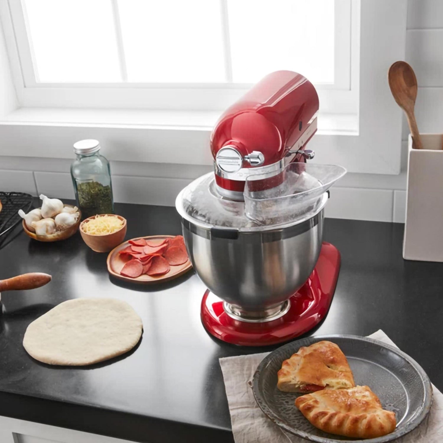 Spritzwassergeschützter Ausgießerdeckel für mittelgroße Schüsseln kitchenaid KA 5KSMTHPS Kunzi Shop 3