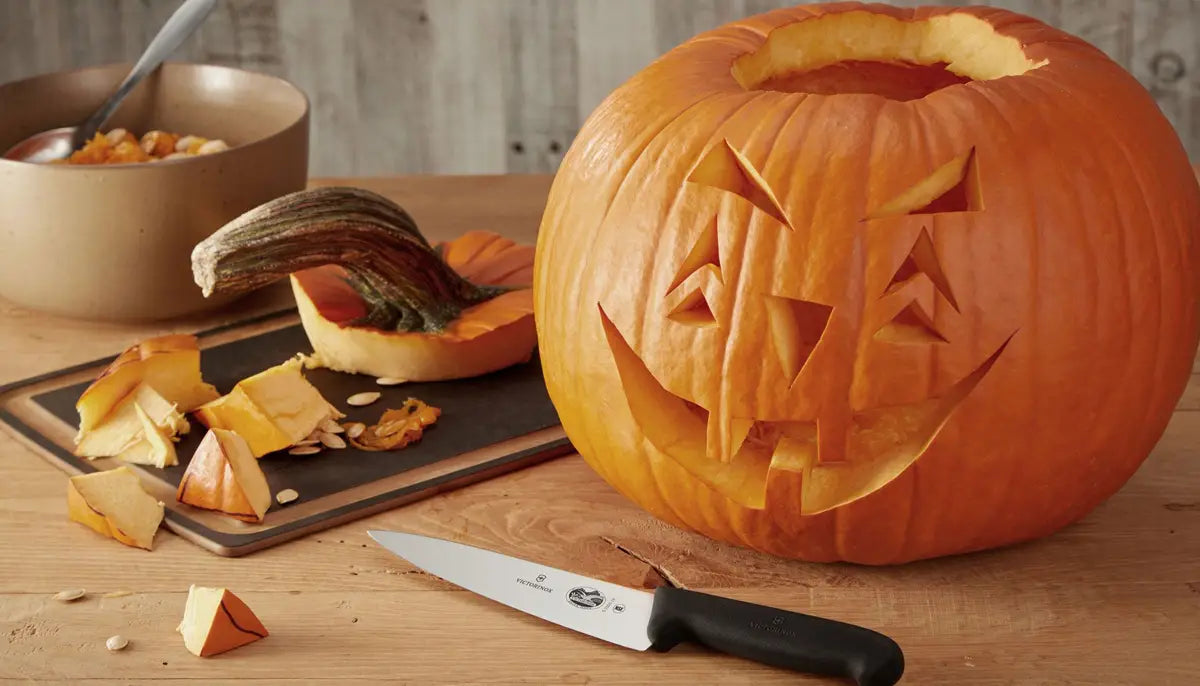 Zucca intagliata a regola d'arte con Victorinox