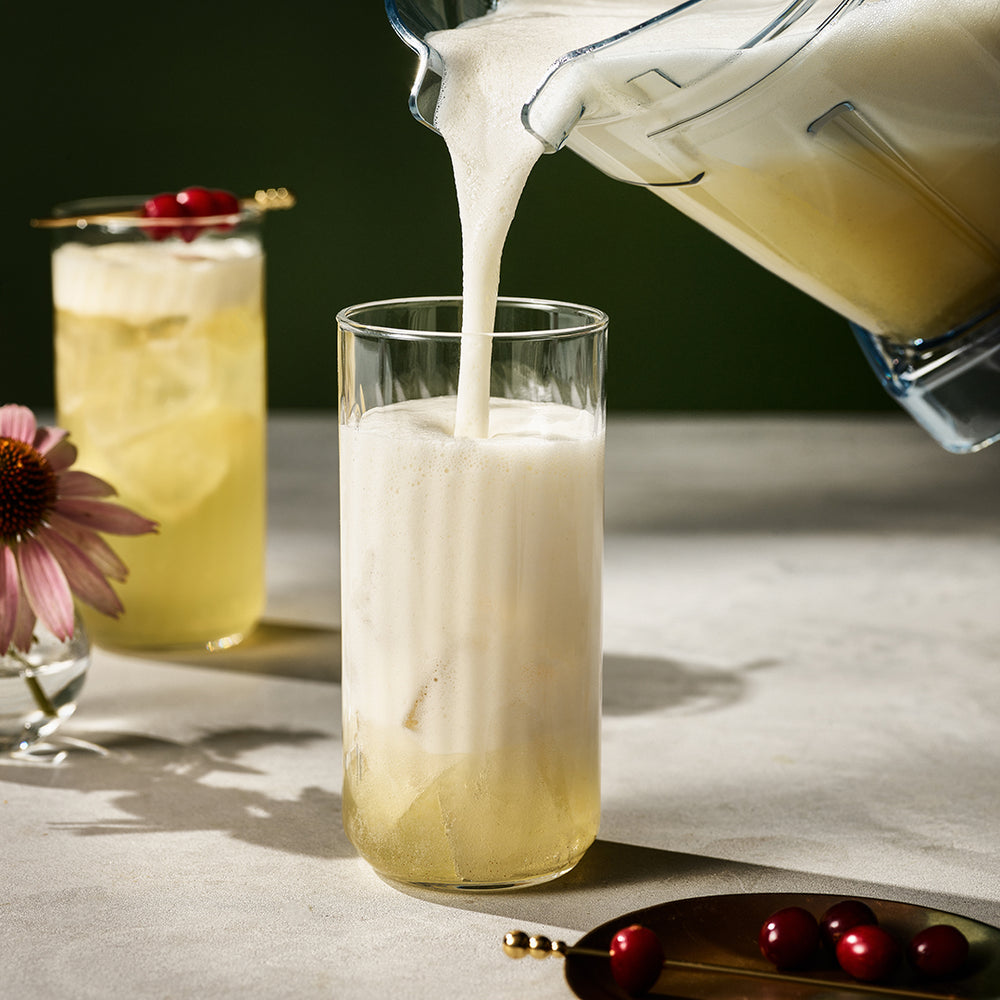 Gewürzter Zitronen-Honig-Bourbon-Cocktail